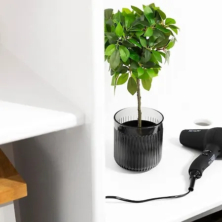 Popular Two Bed In * リーズ